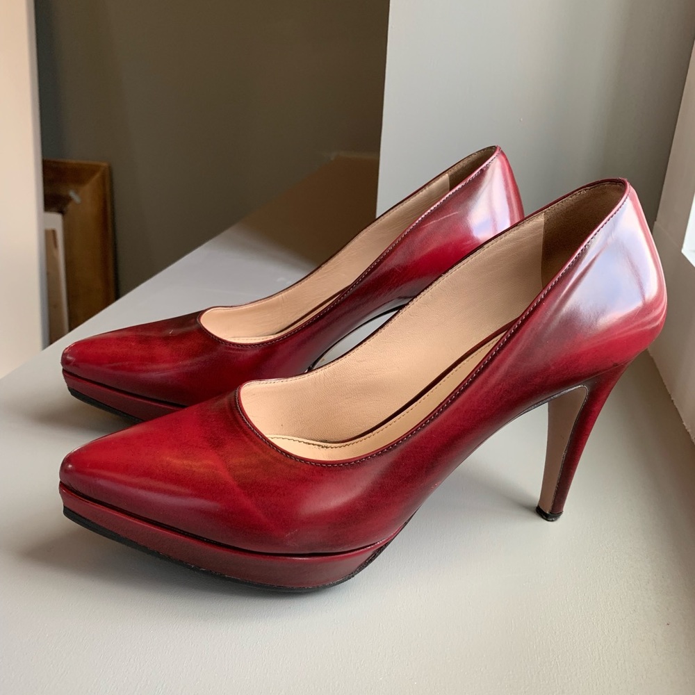 PRADA Red Patent Leather Pumps